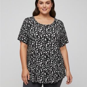 Black and White Patterned Women's Top